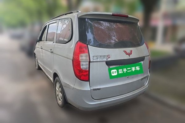 Wuling Hongguang 2015, 52900 км, за 3332 USD