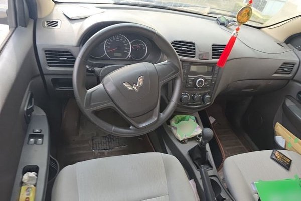 Wuling Hongguang 2015, 52900 км, за 3332 USD - фото 11