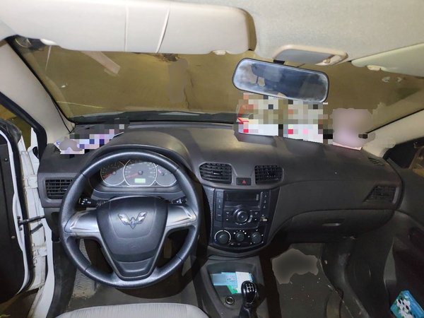 Wuling Hongguang 2015, 110300 км, за 2865 USD - фото 10