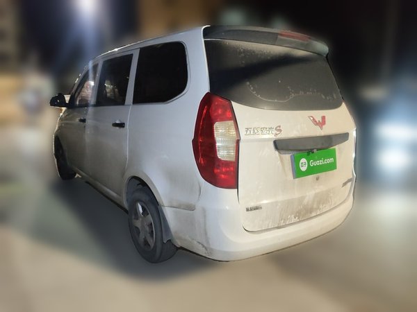 Wuling Hongguang 2015, 110300 км, за 2865 USD