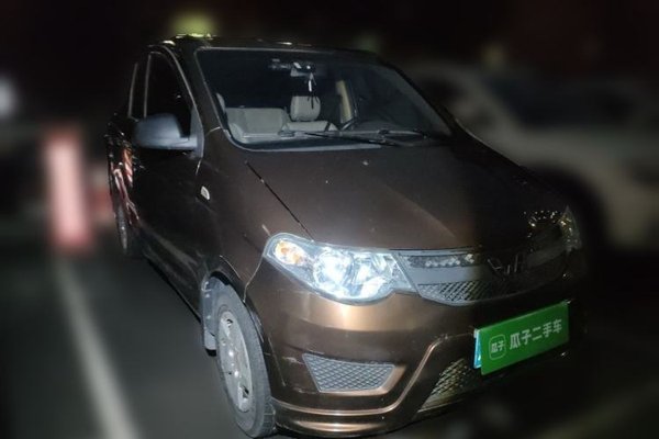 Wuling Hongguang 2015, 59800 км, за 3193 USD