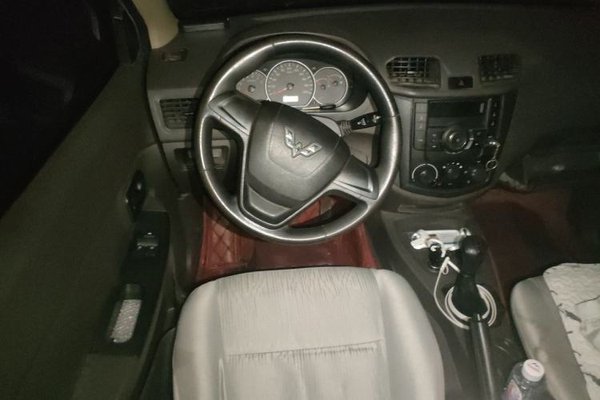 Wuling Hongguang 2015, 59800 км, за 3193 USD - фото 10