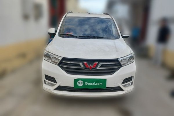 Wuling Hongguang 2019, 12700 км, за 5345 USD