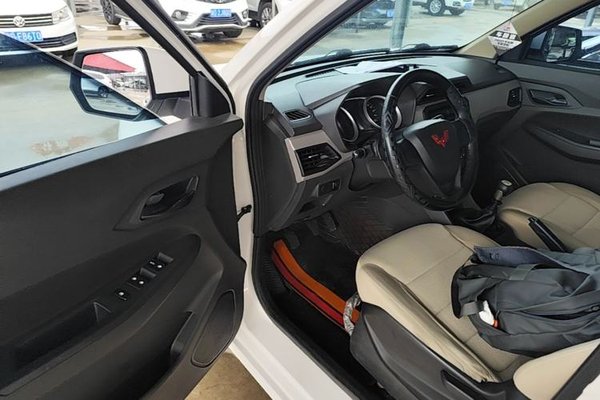 Wuling Hongguang 2021, 71000 км, за 6245 USD - фото 18
