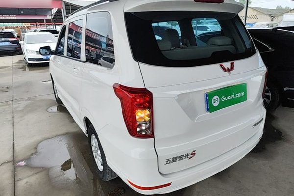 Wuling Hongguang 2021, 71000 км, за 6245 USD