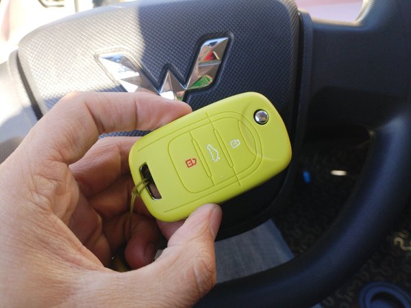 Wuling Hongguang MINIEV 2020, 20200 км, за 4433 USD - фото 12