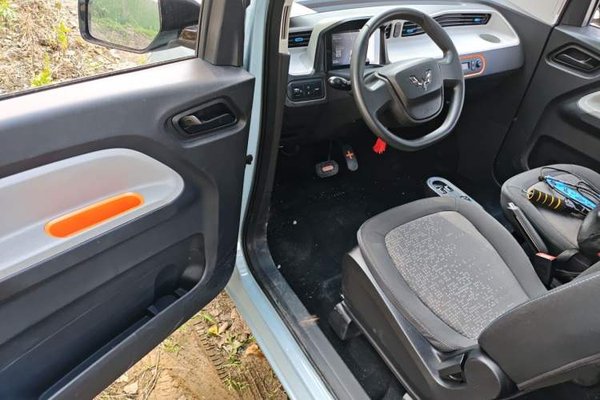 Wuling Hongguang MINIEV 2020, 30000 км, за 3809 USD - фото 13