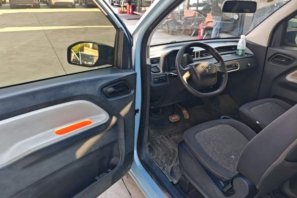 Wuling Hongguang MINIEV 2020, 42900 км, за 4313 USD - фото 18
