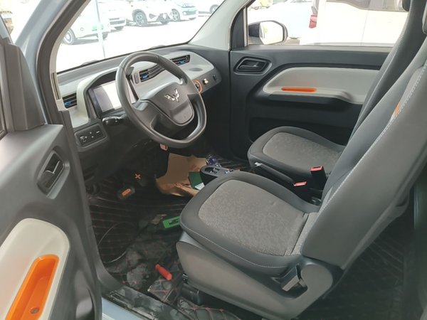 Wuling Hongguang MINIEV 2020, 44300 км, за 4287 USD - фото 18