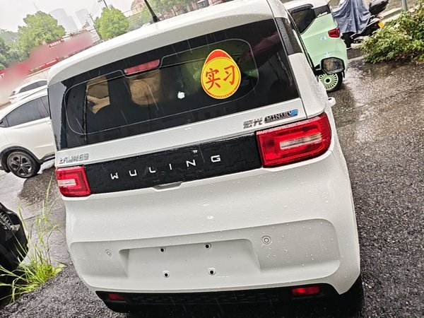 Wuling Hongguang MINIEV 2020, 21800 км, за 4579 USD