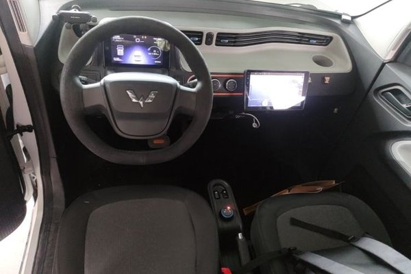 Wuling Hongguang MINIEV 2020, 40300 км, за 4198 USD - фото 13