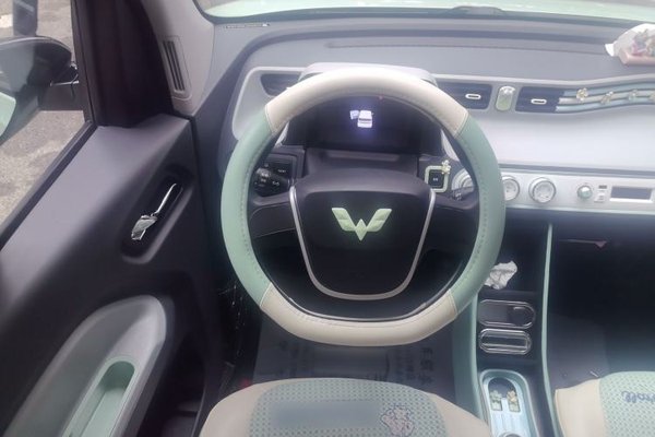 Wuling Hongguang MINIEV 2021, 25400 км, за 3827 USD - фото 10