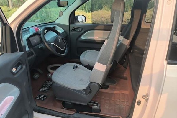 Wuling Hongguang MINIEV 2021, 29400 км, за 4022 USD - фото 19