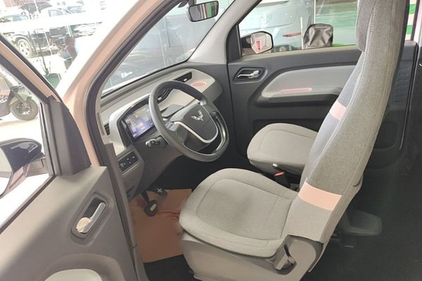 Wuling Hongguang MINIEV 2021, 34400 км, за 4245 USD - фото 18