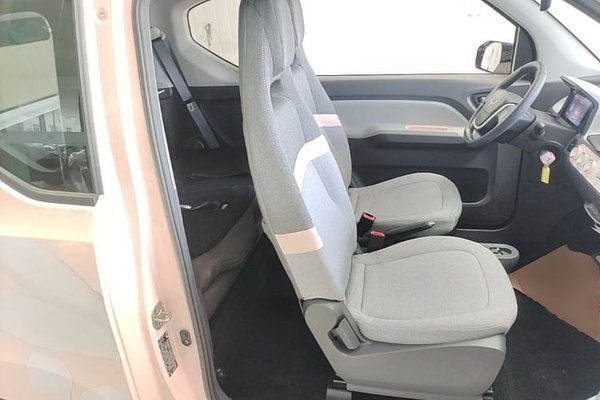 Wuling Hongguang MINIEV 2021, 34400 км, за 4245 USD - фото 23