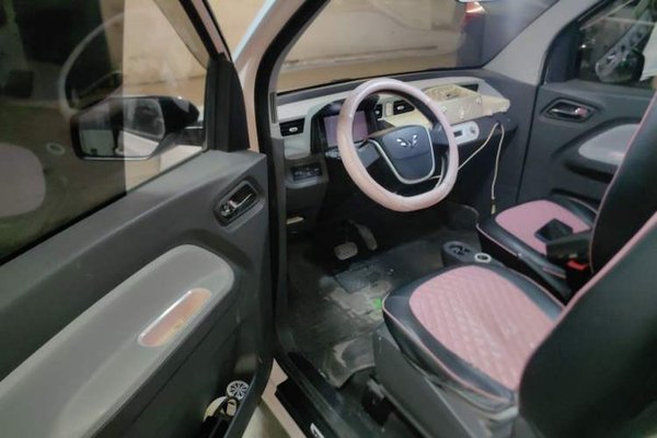 Wuling Hongguang MINIEV 2021, 48800 км, за 3522 USD - фото 16