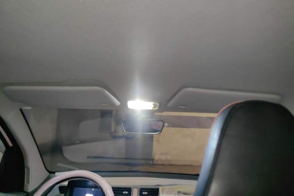 Wuling Hongguang MINIEV 2021, 48800 км, за 3522 USD - фото 18