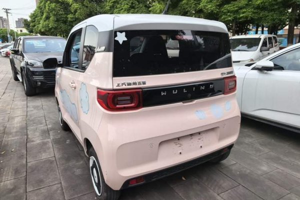 Wuling Hongguang MINIEV 2021, за 4789 USD