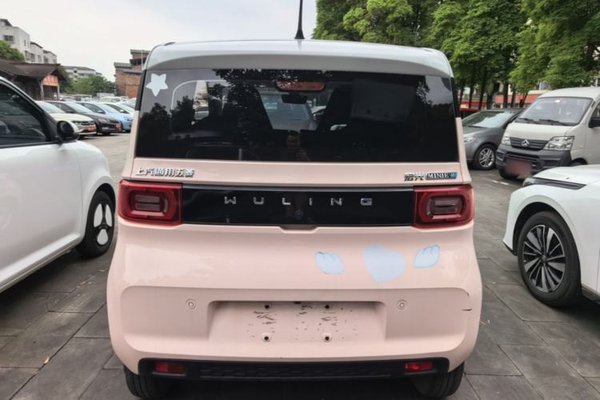 Wuling Hongguang MINIEV 2021, за 4789 USD