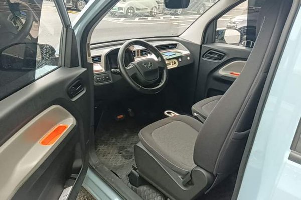 Wuling Hongguang MINIEV 2021, 13700 км, за 4767 USD - фото 18