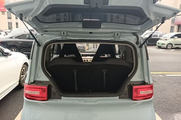 Wuling Hongguang MINIEV 2021, 13700 км, за 4767 USD - фото 22
