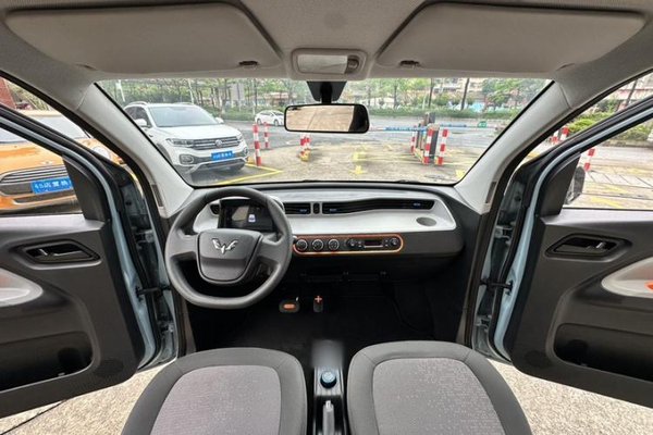 Wuling Hongguang MINIEV 2021, 49200 км, за 4223 USD - фото 20