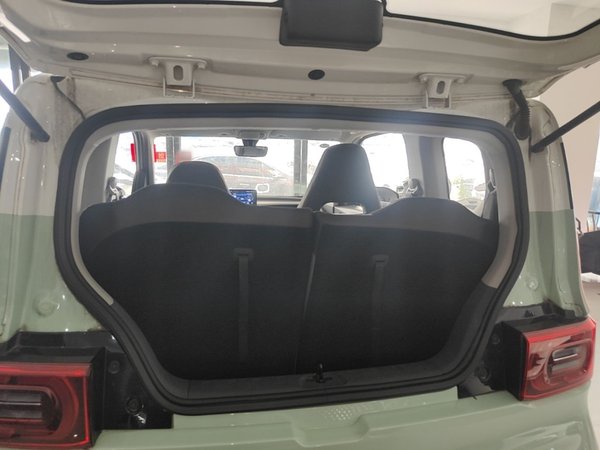 Wuling Hongguang MINIEV 2021, 14100 км, за 9999999 USD - фото 22