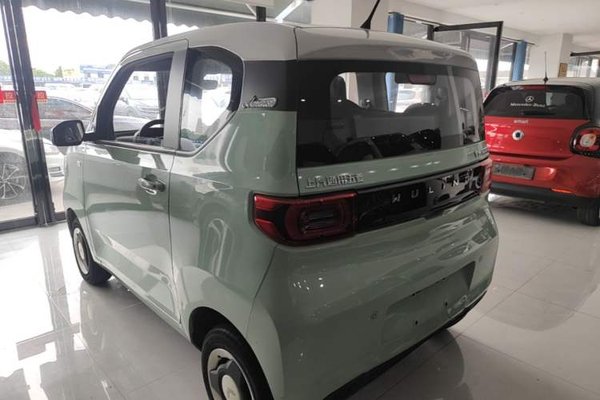 Wuling Hongguang MINIEV 2021, 14100 км, за 9999999 USD