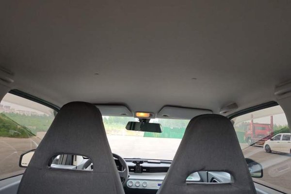 Wuling Hongguang MINIEV 2021, 15200 км, за 4237 USD - фото 21
