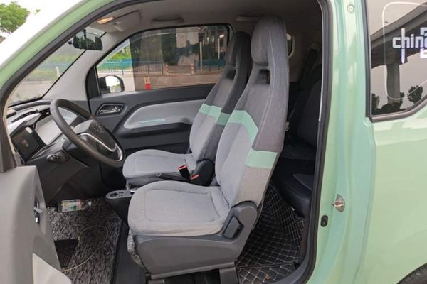 Wuling Hongguang MINIEV 2021, 15200 км, за 4237 USD - фото 17