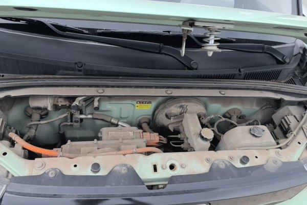Wuling Hongguang MINIEV 2021, 24800 км, за 4142 USD - фото 24