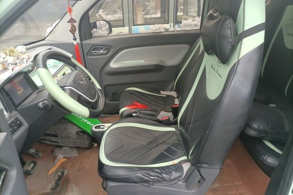 Wuling Hongguang MINIEV 2021, 36200 км, за 3914 USD - фото 14