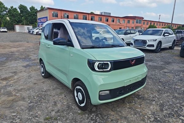 Wuling Hongguang MINIEV 2021, за 4848 USD