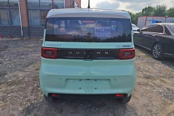 Wuling Hongguang MINIEV 2021, за 4848 USD