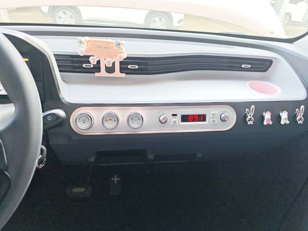 Wuling Hongguang MINIEV 2021, 24600 км, за 4232 USD - фото 14