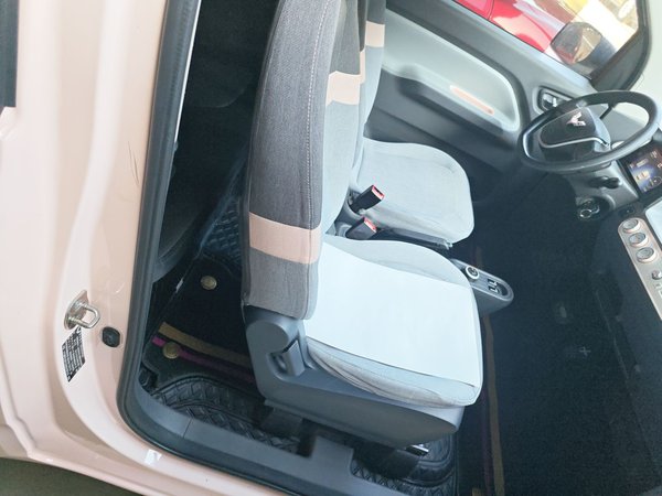 Wuling Hongguang MINIEV 2021, 24600 км, за 4232 USD - фото 23