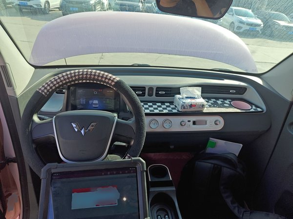 Wuling Hongguang MINIEV 2021, 25299 км, за 4351 USD - фото 9