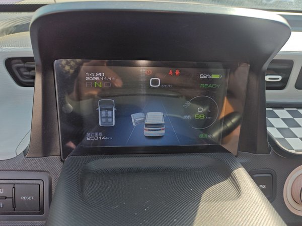 Wuling Hongguang MINIEV 2021, 25299 км, за 4351 USD - фото 11