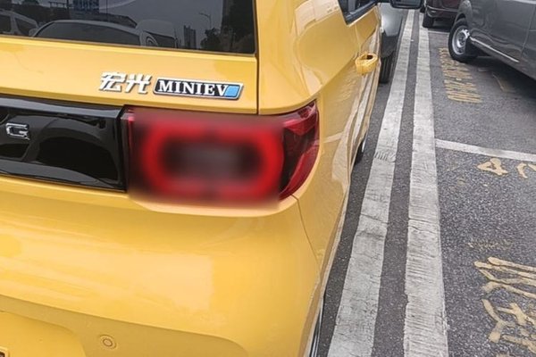 Wuling Hongguang MINIEV 2021, 16000 км, за 4798 USD - фото 9