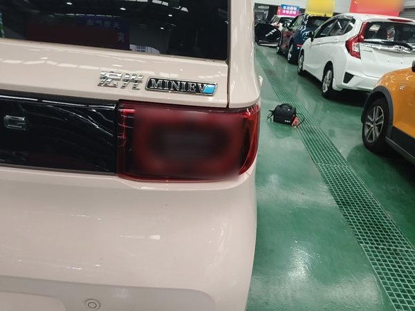 Wuling Hongguang MINIEV 2022, 13600 км, за 4715 USD - фото 9