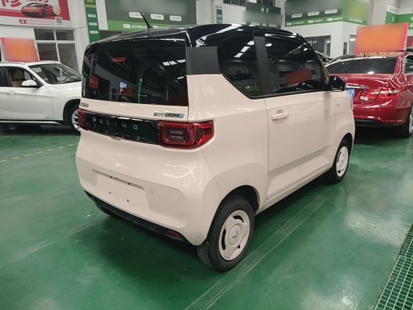 Wuling Hongguang MINIEV 2022, 13600 км, за 4715 USD - фото 10