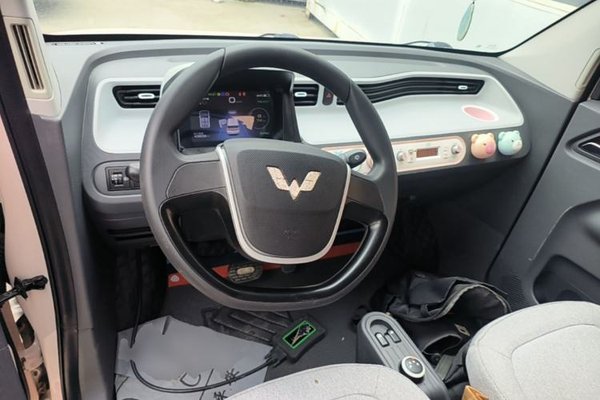 Wuling Hongguang MINIEV 2022, 43500 км, за 4745 USD - фото 13