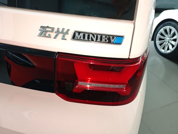 Wuling Hongguang MINIEV 2022, 47300 км, за 5485 USD - фото 7