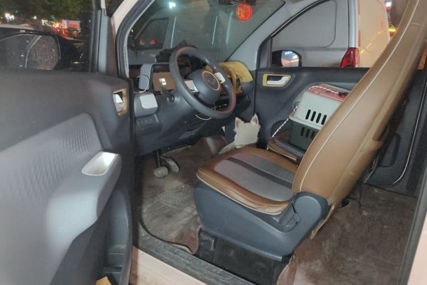 Wuling Hongguang MINIEV 2022, 53900 км, за 4873 USD - фото 17