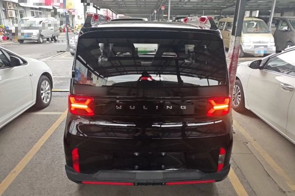 Wuling Hongguang MINIEV 2022, 28600 км, за 5775 USD