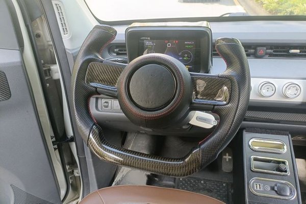 Wuling Hongguang MINIEV 2022, 33900 км, за 5745 USD - фото 7