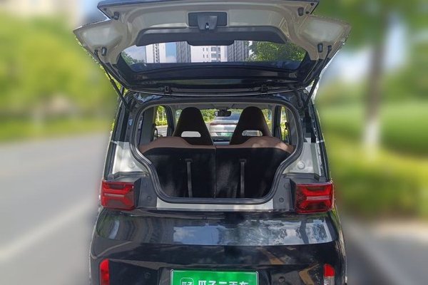 Wuling Hongguang MINIEV 2022, 33900 км, за 5745 USD - фото 14
