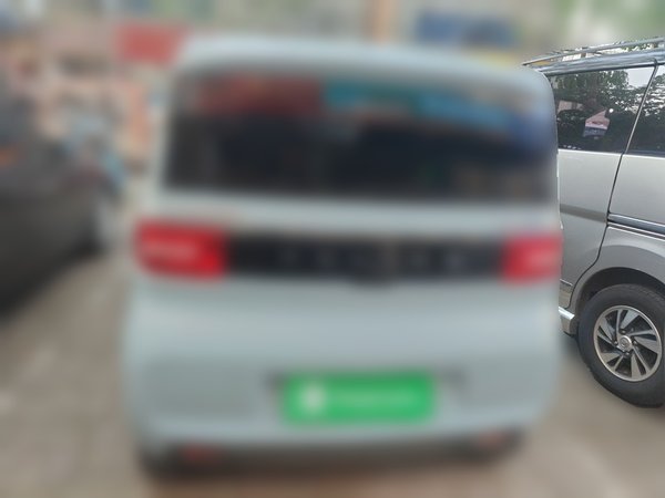 Wuling Hongguang MINIEV 2022, 10700 км, за 3804 USD