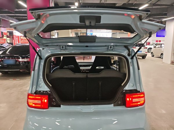 Wuling Hongguang MINIEV 2022, 21400 км, за 4348 USD - фото 17