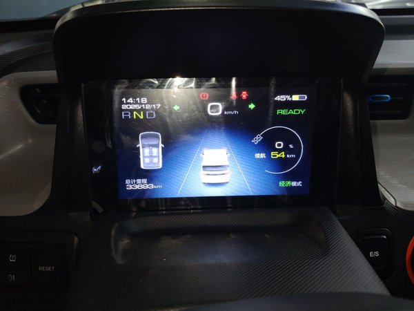 Wuling Hongguang MINIEV 2022, 34200 км, за 4126 USD - фото 11